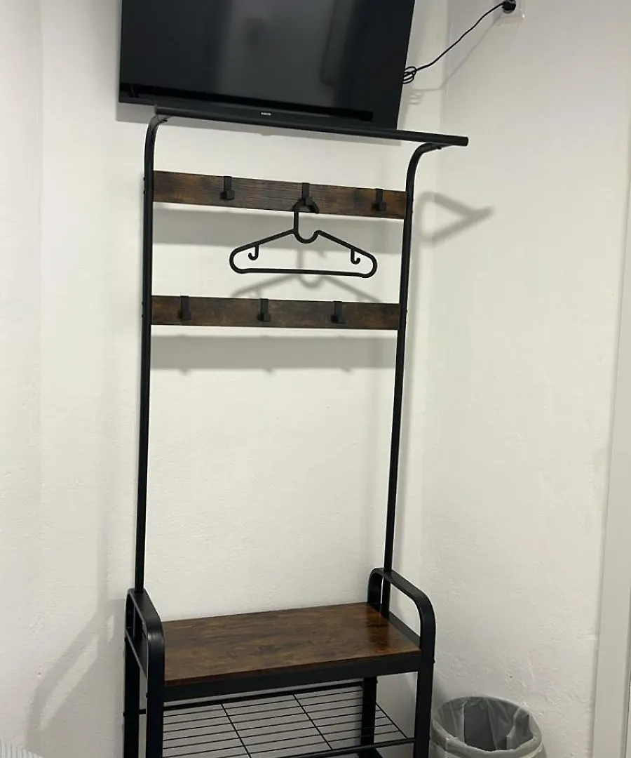 Hostal Nv Airport Málaga Auberge de jeunesse
