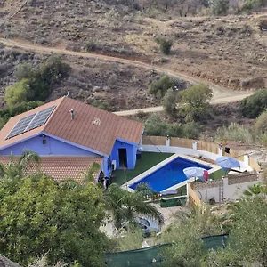  Chalet Almendros