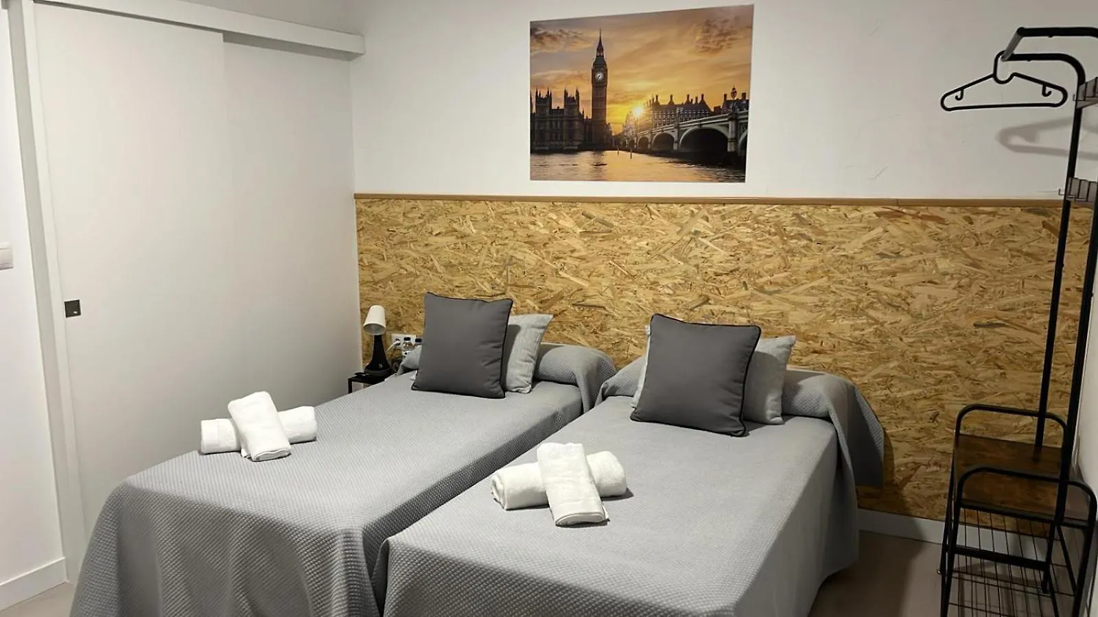 Hostal Nv Airport Málaga 0*,  Spanien
